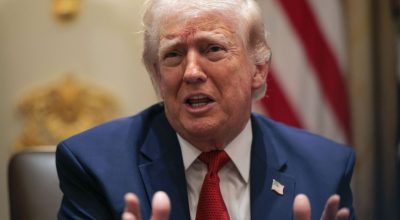 O presidente dos EUA, Donald Trump, durante uma reunião de gabinete na Casa Branca, nesta quinta...