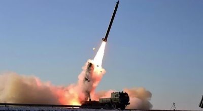 Kim Jong-un, da Coreia do Norte, ordenou o teste de um sistema de lançamento múltiplo de foguet...