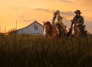 Rancho Dutton nunca foi somente sobre Beth e Rip. (Imagem: Divulgação/Paramount+)