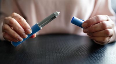 Medicamentos agonistas da GLP-1 estão sujeitos a prescrição médica, com retenção de receita...