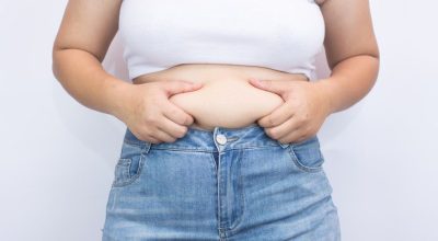 Mulheres na pós-menopausa com maior medida na relação cintura-quadril (RCQ) apresentam pior de...