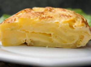 1 de 1 fatia de omelete de batata - Foto: Reprodução