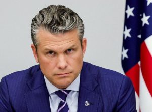 Pete Hegseth em Bruxelas  • 15/10/2025 REUTERS/Yves Herman